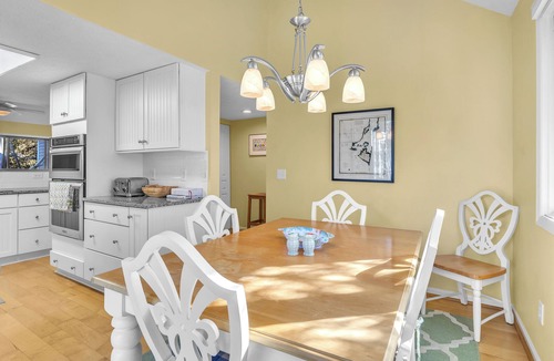 Bald Head Island Condo | BHI Retreat in Royal James - Club Access - Community Pool - Golf Carts Included