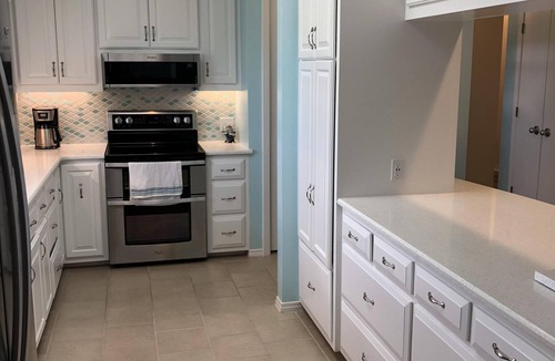 Pine Knoll Shores House | Big Kahuna - Oceanfront (As seen on HGTV Beach Hunters)