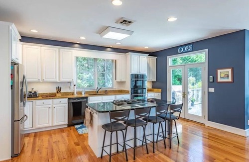 Olde Ferry Estates House | Big Water Lodge | Main Lake | Luxury Rental | Spectacular views | 5BR/4BA |