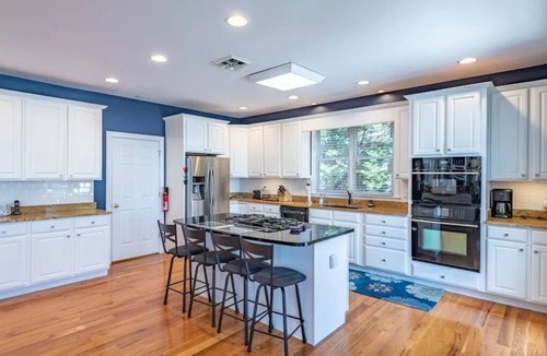 Olde Ferry Estates House | Big Water Lodge | Main Lake | Luxury Rental | Spectacular views | 5BR/4BA |
