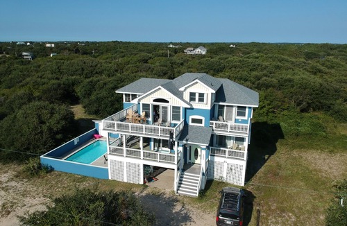 Carova Beach House | 'Bikini Bottom' Invites You to Relax and Play By the Sea