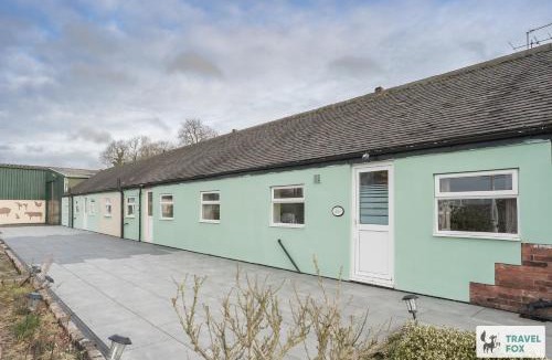 Forsbrook House | Birchenfield Holiday Cottages