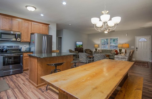 Pisgah Forest House | BKs Hideaway | 3 Bed, 2 Bath