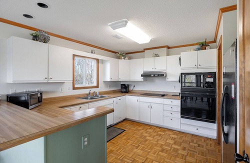 Pine Knoll Shores House | Black Dog Beach House, Soundside House in Pine Knoll Shores, NC!