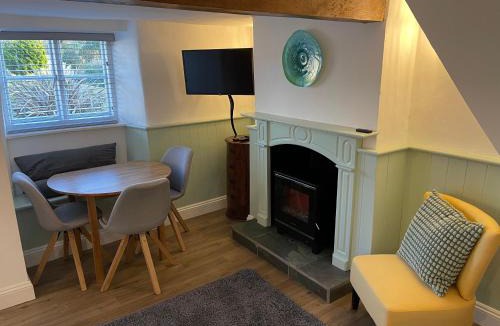 Twywell House | Blackbird Cottage