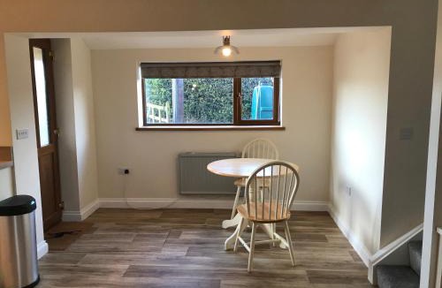 Brimpsfield Cabin | Blacklaines Annexe