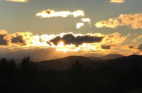 Fleetwood House | Blessed Sunset Getaway