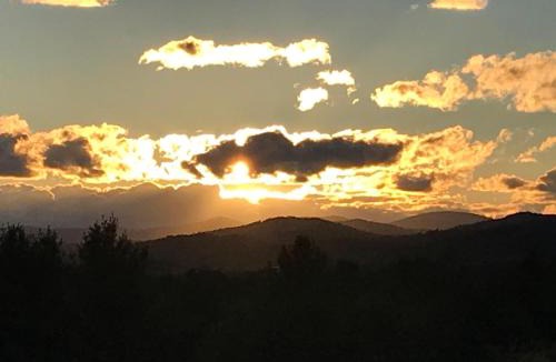 Fleetwood House | Blessed Sunset Getaway