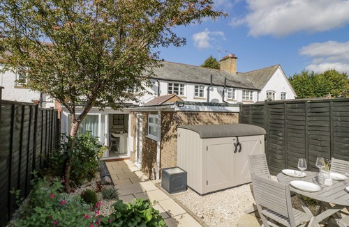 Broadway Cottage | Blossom Cottage