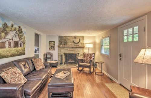 Blowing Rock House | Blowing Rock Home 1 Block to Downtown!