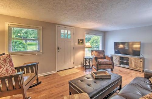 Blowing Rock House | Blowing Rock Home 1 Block to Downtown!