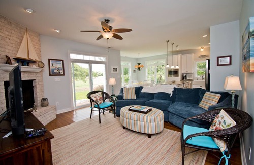 Pine Knoll Shores House | Blue Bungalow, Soundside House in Pine Knoll Shores in NC!