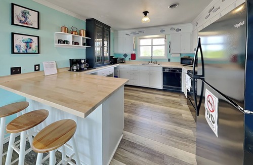 Topsail Beach House | Blue Chip | Ocean Front + Pet Friendly!