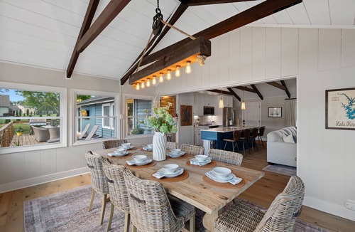 Lake Norman of Catawba House | Blue Heaven by SoCharm | Hot Tub with Great Views