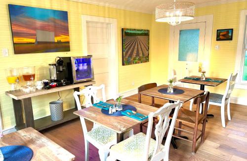 Columbia Bed & Breakfast | Blue Juniper Inn