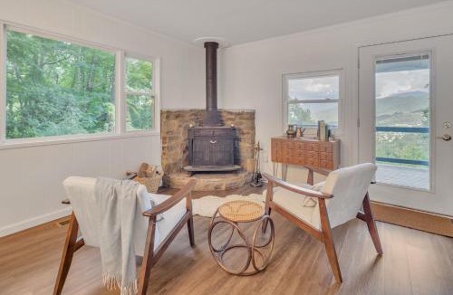 Walker-In-the-Hills House | Blue Ridge Lookout Beautiful Modern Cabin - Nature Hikes and Pets OK cabin