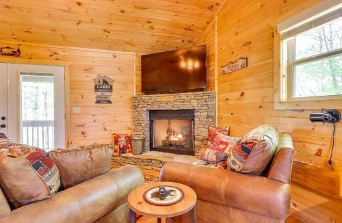 Murphy House | Blue Ridge Mountain Cabin Rental with Fire Pit!