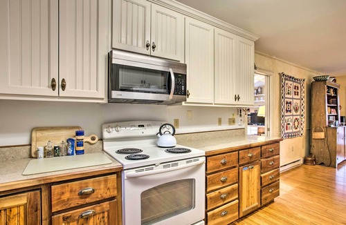 Gerton House | Blue Ridge Mountain Escape ~ 8 Mi to Chimney Rock