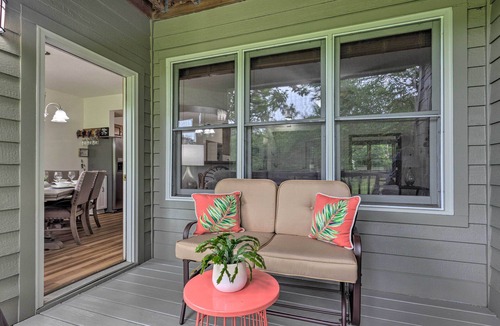 Mountain Air Apartment | Blue Ridge Mtn Views: Condo w/Furnished Balcony
