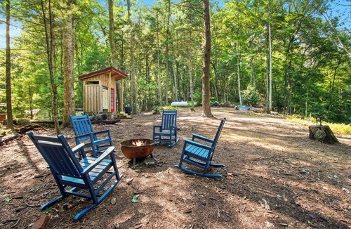 Laurel Springs Cabin | Blue Ridge Parkway/Off-Grid Cabin/Glamping/Turkey Hop Cabin