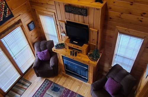 Bear Den Cabin | Blue Ridge Parkway Cabin Rentals