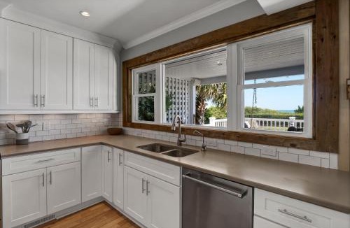 South End House | Blue Wave Retreat by Sea Scape Properties