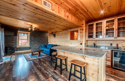 Boomer Cabin | Blueridge Mtn Cabin Million Dollar View on Majestic Mtn Hot Tub Wifi Fire Pit