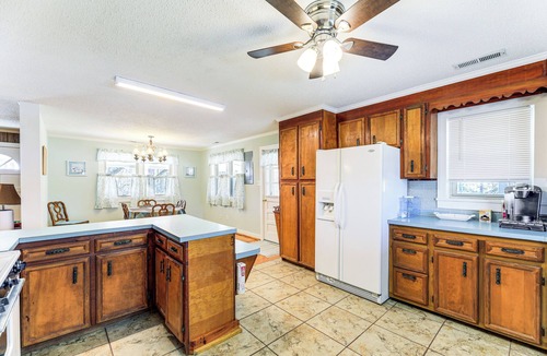 Oriental Apartment | Boat Dock & Ramp: Canal-Front Home!