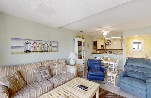 Pine Knoll Shores Apartment | Bogue Shore Club 208