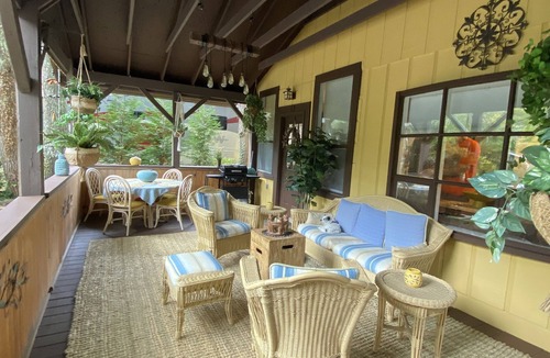 Pineola Cabin | Boho shabby chic shack In beautiful resort