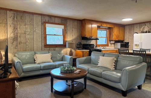 Laurel Springs House | Book for Fall - Peak Creek Cabin in Laurel Springs