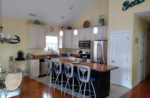 Nags Head House | Book now to enjoy the beautiful Fall in OBX