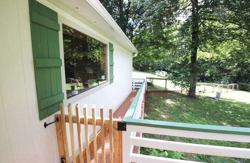 Boone Apartment | Boone Barn Home | Sleeps 14 | Huge Fenced Yard