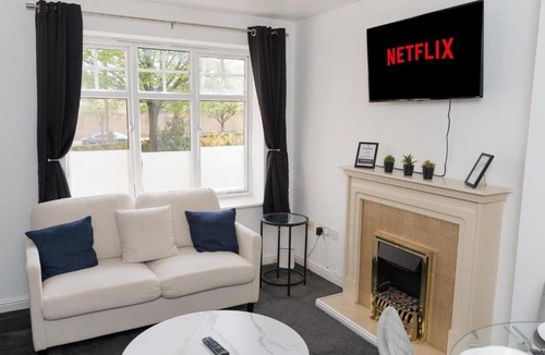 Wolverhampton Apartment | Boutique 2-Bed Apartment in Wolverhampton Centre