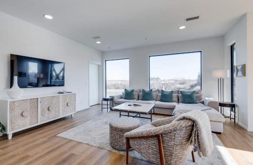 North Capitol House | Boutique Condo on Nashville Riverfront- Park Free
