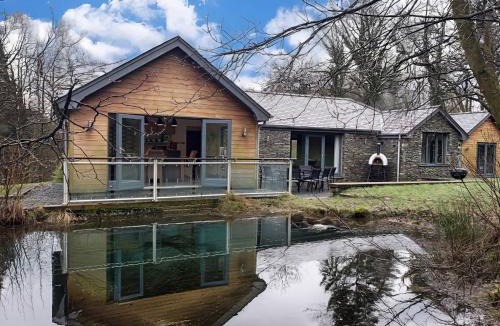 Penny Bridge House | Bracken Ground