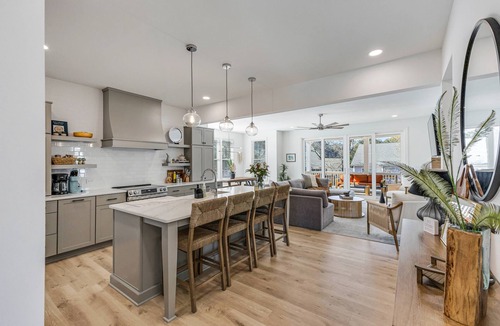 Tranquil Harbour House | Brand New Build! | Pet Friendly | 6-Seater Golf Cart