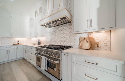 Lake Norman of Catawba House | Brand New Luxurious Modern Farmhouse with Pool and Hot Tub - Beauitful Views!