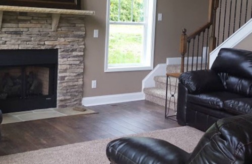 Arlington House | BRAND NEW Luxury House ~ 3 Bedrooms With Great Mountain And Creek Views