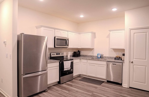 Durham House | Brand New spacious Home – 3BR-3BA Near Duke Hospital , NCCU, Downtown & RTP