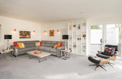 Bowness-on-Windermere House | Brantlea