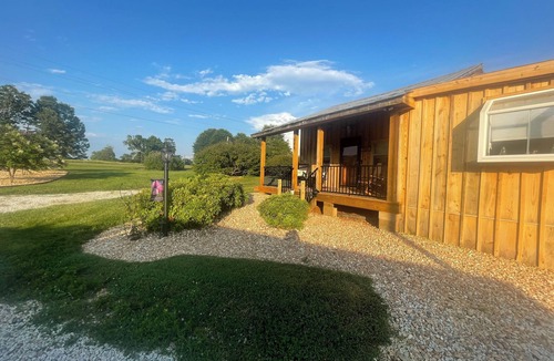Pilot Mountain Cabin | Breath of Fresh Air Cabin great place to relax