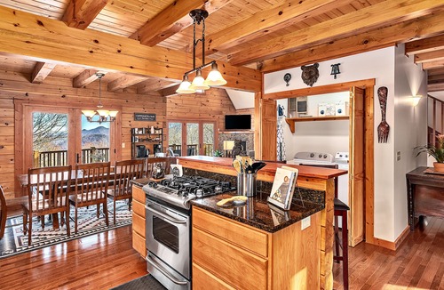 Weaverville Cabin | Breathtaking Mountain View Luxury AVL Cabin w/Hot Tub, Fireplaces, Hi-Speed Wifi
