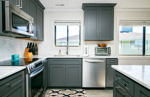 Caswell Beach Apartment | Breathtaking Ocean Front Condo at Caswell Beach. Norah Patrick's Hideaway