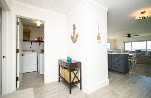 Caswell Beach Apartment | Breathtaking Ocean Front Condo at Caswell Beach. Norah Patrick's Hideaway