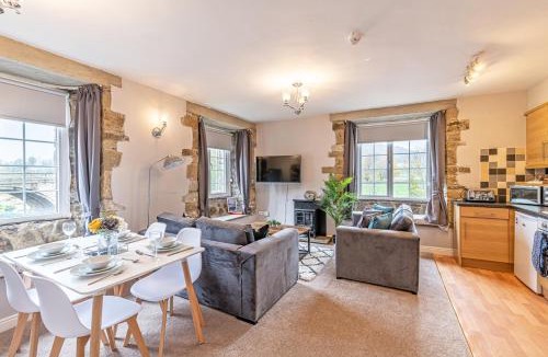 Giggleswick Apartment | Bridge End Mill Holiday Apartments by Guestz