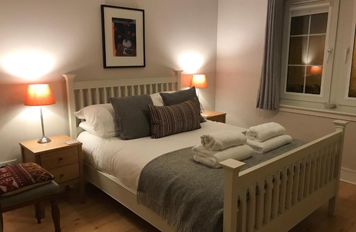 Leith Apartment | Bright and charming 2 bed in vibrant Leith