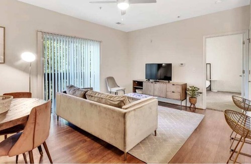 Plaza Midwood Apartment | Bright and Designed 2BR in Walkable Plaza Midwood