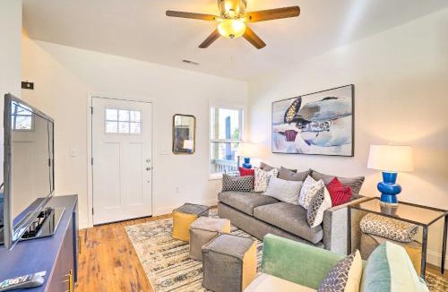 Oakley House | Bright and Inviting Home by Biltmore Village with Deck