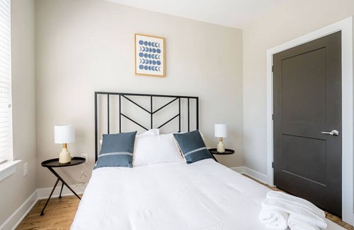 Plaza Midwood Apartment | Bright and Pretty 1BR with Pool & Gym